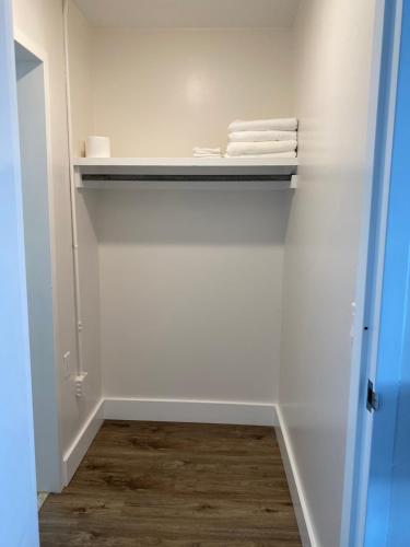 Imagen de la galería de Sophisticated studio apartment in Gadsden, AL, en Gadsden