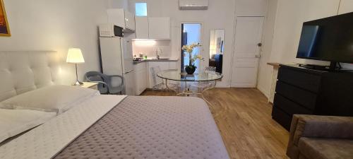 SeaYouSoon Inn Cannes - Studios photo 42