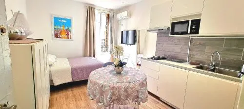 SeaYouSoon Inn Cannes - Studios photo 18