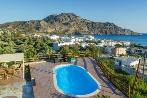 Family Villa Ellis Plakias with private pool 200m to the beach walking distance to the amenities