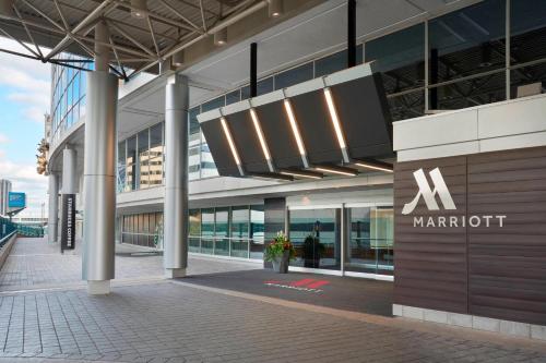 a large building with a marriott sign on it at Toronto Marriott City Centre Hotel in Toronto