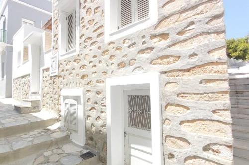 Syros Stone Yard House