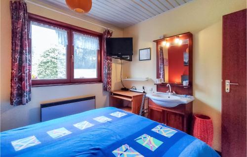 Ένα ή περισσότερα κρεβάτια σε δωμάτιο στο 3 Bedroom Cozy Home In Ottré