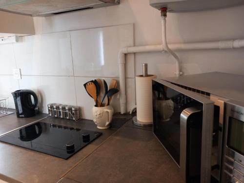 Φωτογραφία από το άλμπουμ του Jolie F2-5mn de l'aéroport d'Orly parking privé gratuit σε Paray-Vieille-Poste