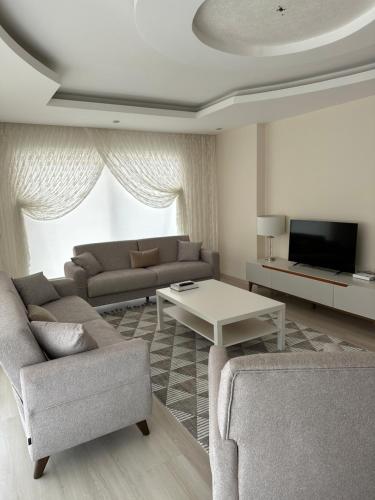 Kestelde site içerisinde denize çok yakın daire