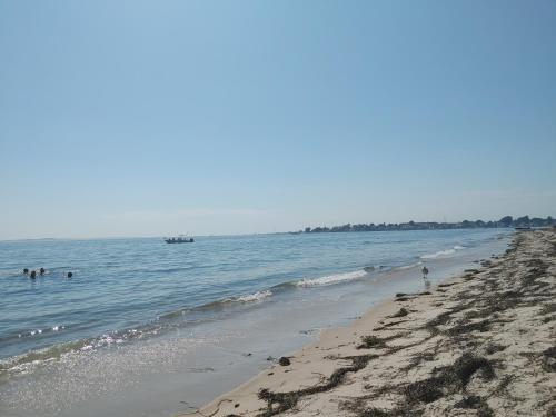 Gallery image of Borough Beach Apartment in Stonington