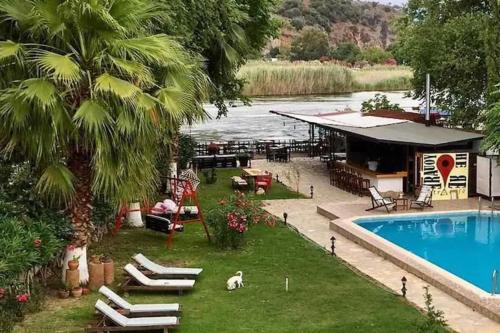 The swimming pool at or close to Dalyan Holiday Hotel