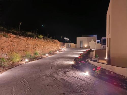 Φωτογραφία από το άλμπουμ του Olive and Aloe Villas σε Nomikianá