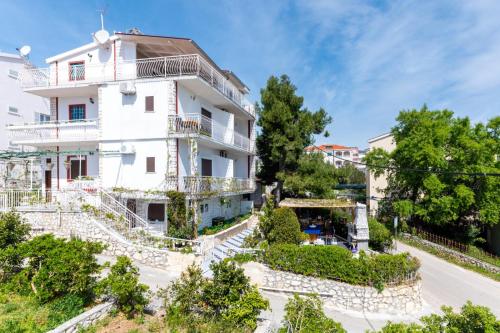 Apartments Lucija