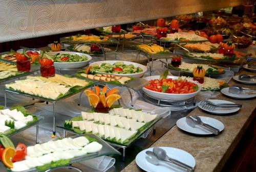 Mad på hotellet eller i nærheden