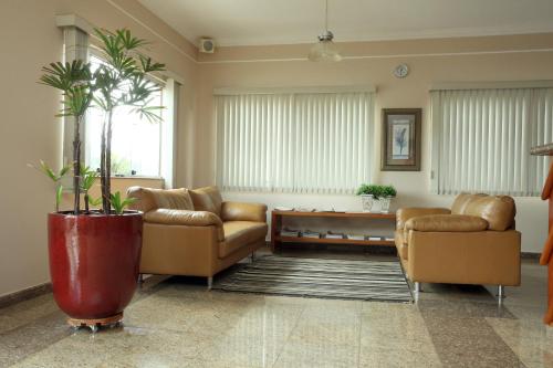 Un lugar para sentarse en Candeias Hotel
