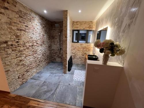 Kuchyň nebo kuchyňský kout v ubytování Villa ALDIANA