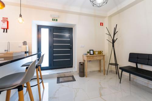 FLH Santa Cruz Triplex with Terrace