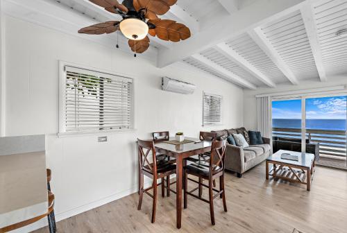 Χώρος καθιστικού στο Sleepy Hollow Villas #2 in Laguna Beach