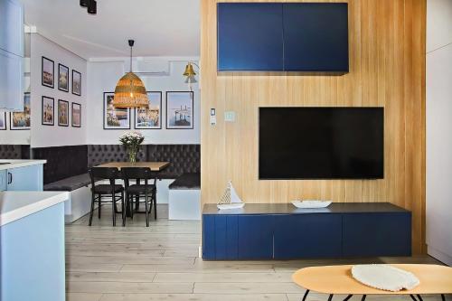 Blue Marina Air Conditioned Apartment