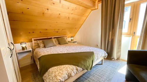 Ένα ή περισσότερα κρεβάτια σε δωμάτιο στο Holiday home Amalia, Sunger