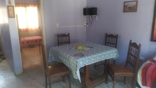Μια τηλεόραση ή/και κέντρο ψυχαγωγίας στο Hospedaje el Abuelo