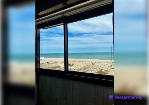 Imagen de la galería de T2 Face à la Mer & Village de Noël 5 min à pied, en Le Barcarès