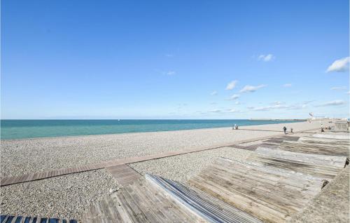 Stunning Home In Dieppe With 2 Bedrooms And Wifi