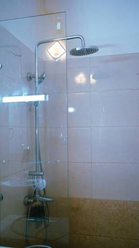 Ένα μπάνιο στο Aeonsky apartment Negombo beach and airport