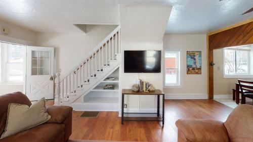 Blue House – Photos 4
