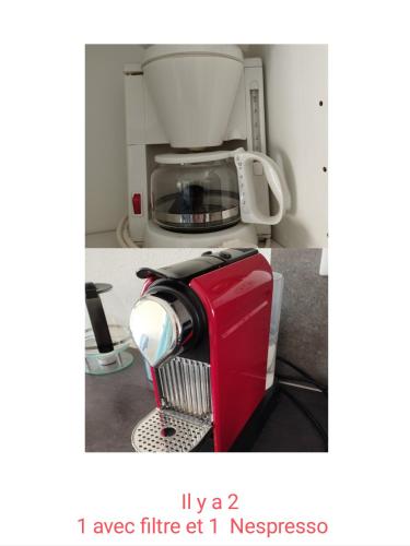 - une cafetière rouge devant un four micro-ondes dans l'établissement Appartement Vias-Plage, à Vias