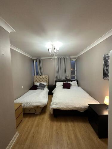 Krevet ili kreveti u jedinici u objektu A 2 standard bedrooms flat
