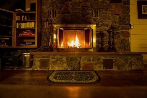 Uppa Creek Cabin – Photos 3