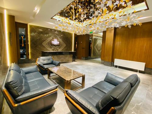 Posezení v ubytování Mazaalai Hotel