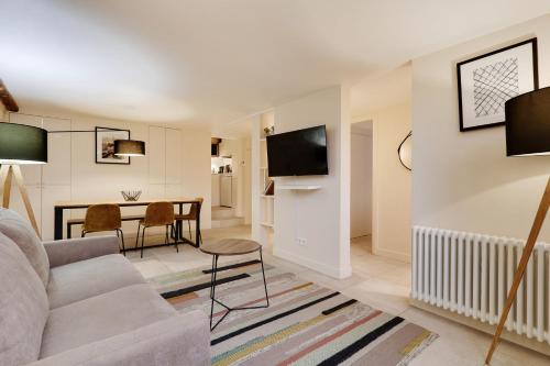 Pick A Flat's Apartment on l'Ile de la Cité - Quai de L'Horloge