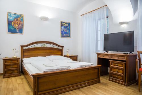 Hostel Little Quarter Image