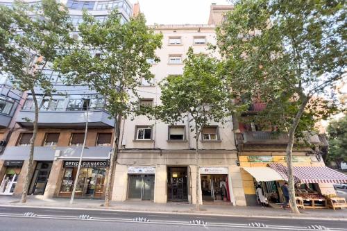 BeBarceloner Eixample Apartments - 3 bedrooms