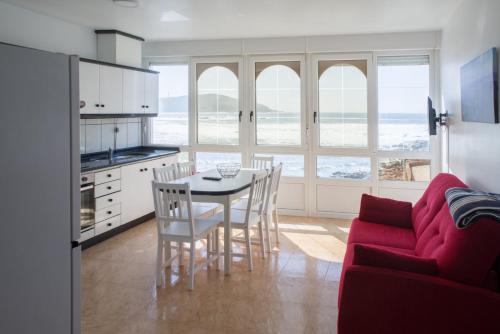 Kuchyňa alebo kuchynka v ubytovaní Apartamentos pilucha