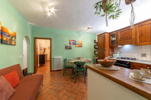 Magnoli cozy flat two steps from Ponte Vecchio