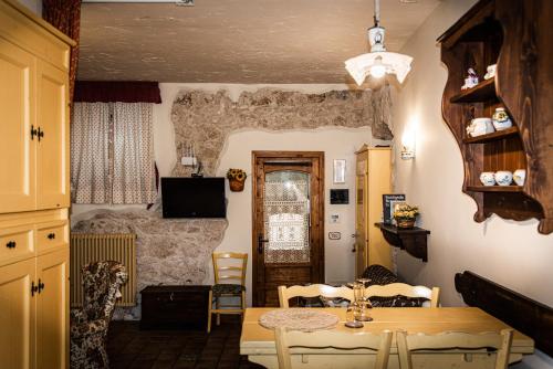 Reštaurácia alebo iné gastronomické zariadenie v ubytovaní Pizzalto - Dimora Rosy