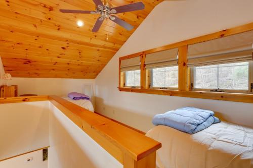 Φωτογραφία από το άλμπουμ του Pet-Friendly Hancock Home on the Delaware River! σε Starlight