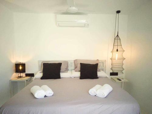Katil atau katil-katil dalam bilik di Villa Casa Blanca Cap Negre Javea