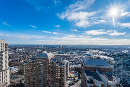 Executive 2BR-2Bath Condo, High Floor, Parking – Photos 2
