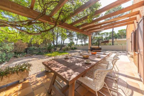 Fotografie z fotogalerie ubytování Villa Stephanie v destinaci L'Escala