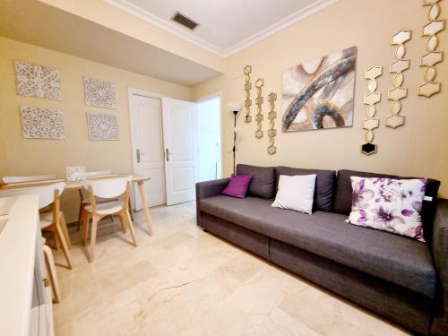 Patio Privado Antolinez - Historic Center Sevilla Apartment