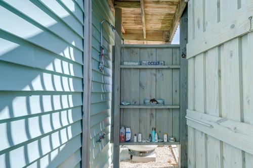 Fotografie z fotogalerie ubytování Charming Surf City Beach House - Walk to Ocean! v destinaci Surf City