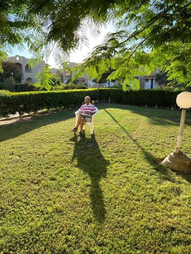 شاليه أرضى بحديقة رائعة بقرية جرين