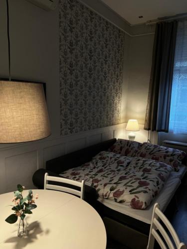 Pázmány Rest Apartman 1153 Budapest, 16 Pázmány Péter utca 7. ajtó kép - 3