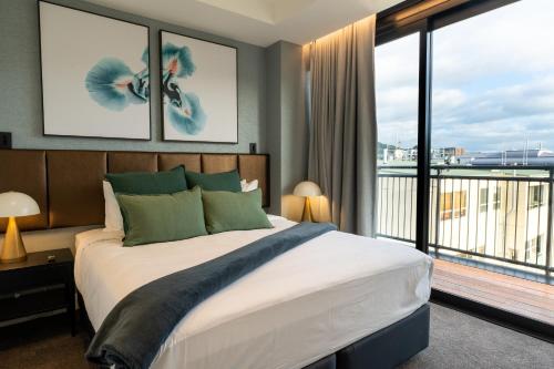 Кровать или кровати в номере TRYP by Wyndham Wellington, Tory Street