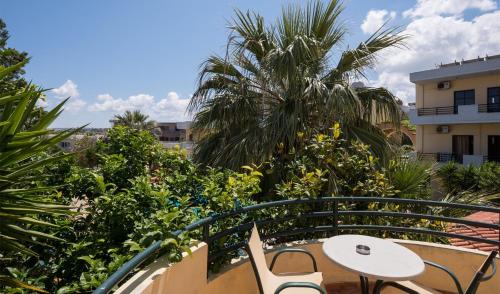 Zahrada ubytování Nireas Hotel