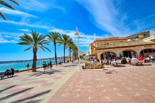 Aduport - holiday apartment close to beach in Javea