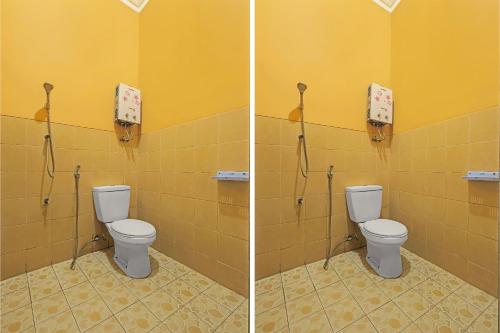 two pictures of a bathroom with two toilets in a room at OYO 92486 Hotel Permata 3 in Salatiga