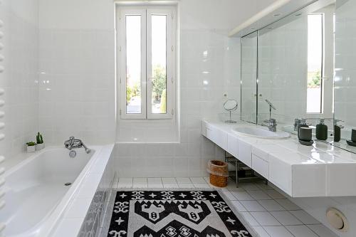 Ένα μπάνιο στο Au 120 Maison Ville Albigeoise