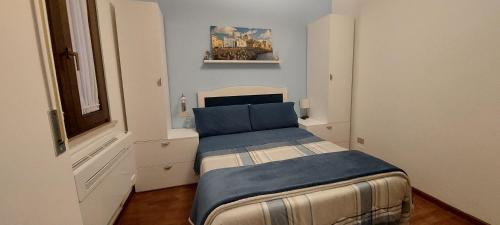 En eller flere senge i et værelse på La Casa Blanca