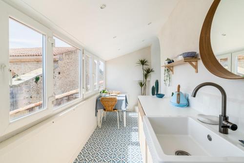 Fotografia z galérie ubytovania Casa Belvedere - duplex atypique avec vue féerique & parking souterrain v destinácii La Ciotat